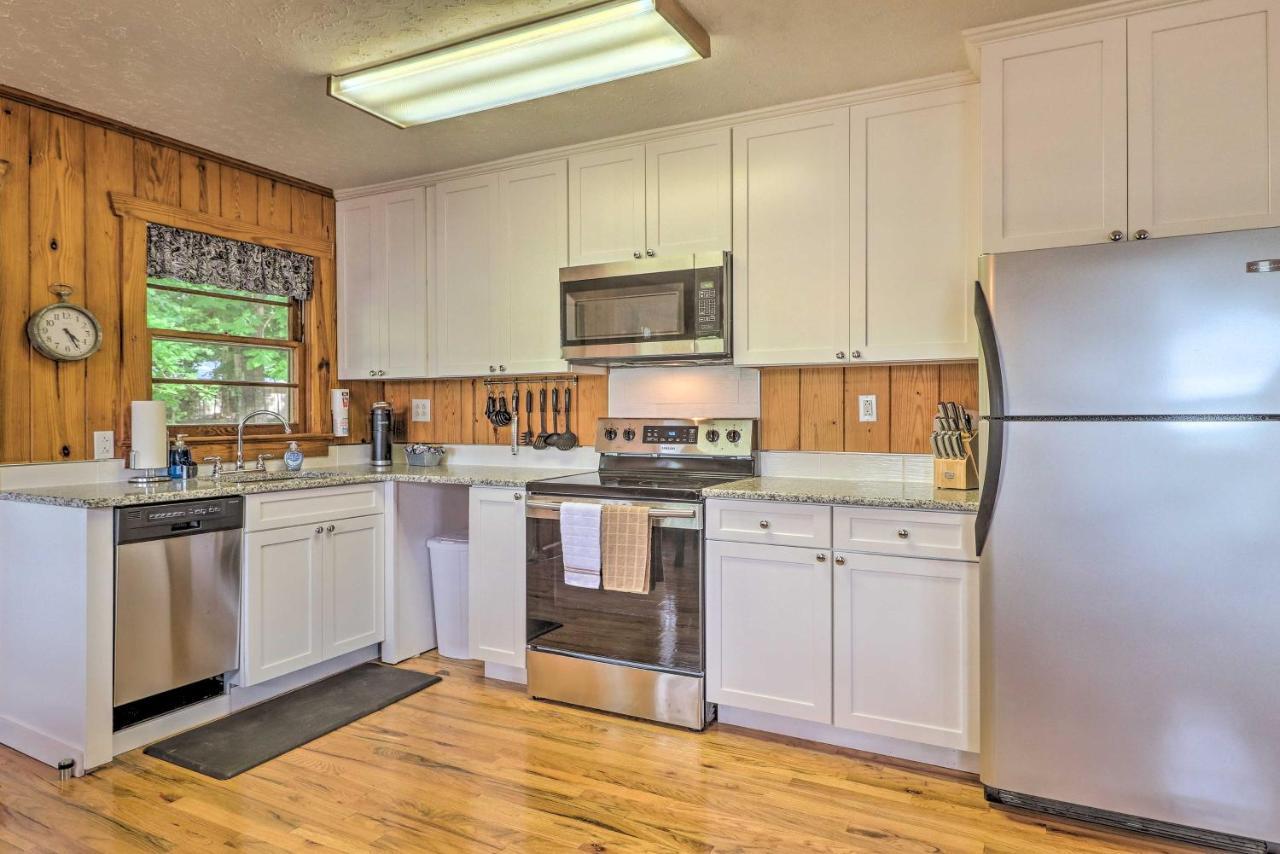 Waterfront Lake Martin Home With Grill And Beach! Eclectic ภายนอก รูปภาพ