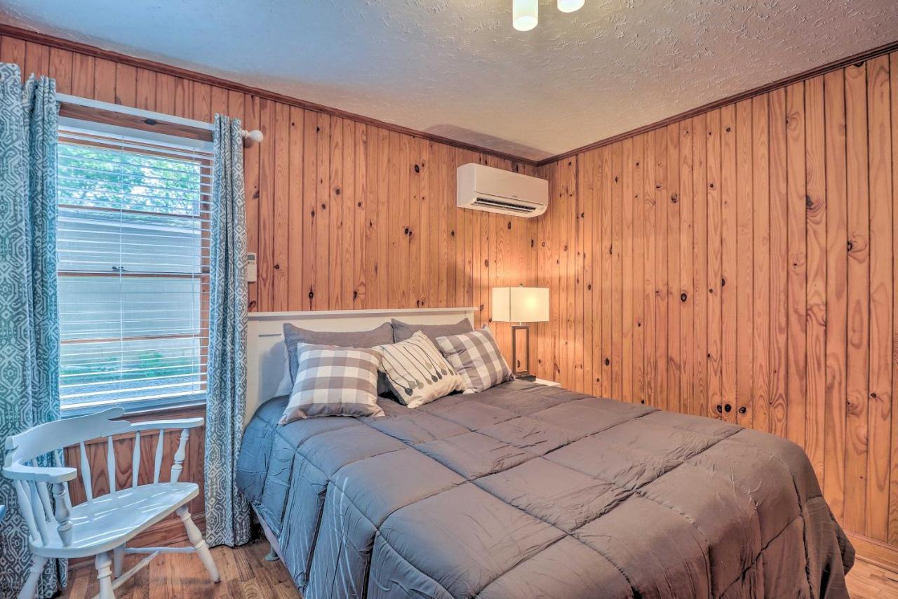 Waterfront Lake Martin Home With Grill And Beach! Eclectic ภายนอก รูปภาพ